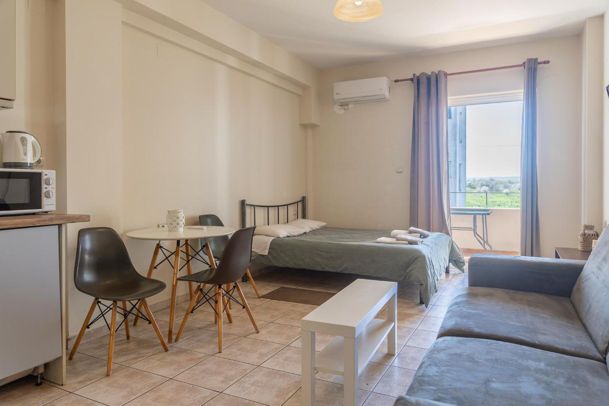 Elia Mini Suites 7 Larissa Buitenkant foto